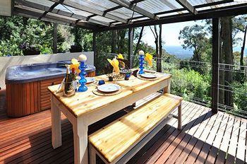 Holly Lodge - Accommodation NT 29