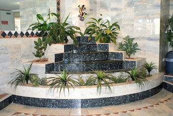 Beachside Resort - Kawana Waters - Accommodation NT 0