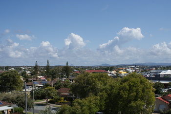 Beachside Resort - Kawana Waters - Accommodation NT 7