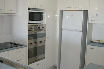 Beachside Resort - Kawana Waters - Accommodation NT 10