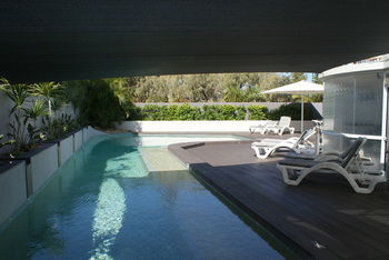 Beachside Resort - Kawana Waters - Accommodation NT 15