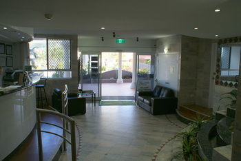 Beachside Resort - Kawana Waters - Accommodation NT 16