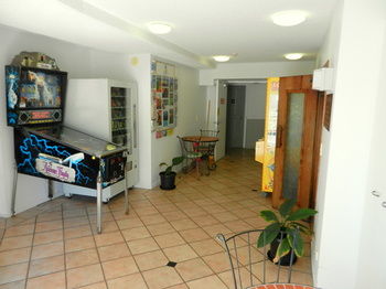 Beachside Resort - Kawana Waters - Accommodation NT 21