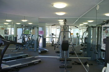 Beachside Resort - Kawana Waters - Accommodation NT 45