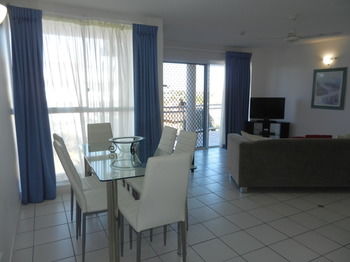 Beachside Resort - Kawana Waters - Accommodation NT 48