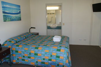 Beachside Resort - Kawana Waters - Accommodation NT 59