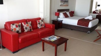 OVR Caloundra - Accommodation NT 14