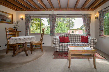 A Camelot Tower & Penthouse - NT Tourism 41