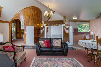 A Camelot Tower & Penthouse - NT Tourism 42