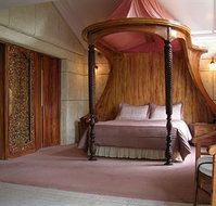 A Camelot Tower amp Penthouse - NT Tourism