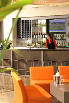 Ibis Melbourne Glen Waverley - Accommodation NT 8