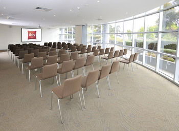 Ibis Melbourne Glen Waverley - Accommodation NT 13