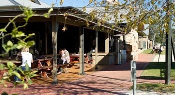 Potters Hotel Brewery Resort - Accommodation NT 47