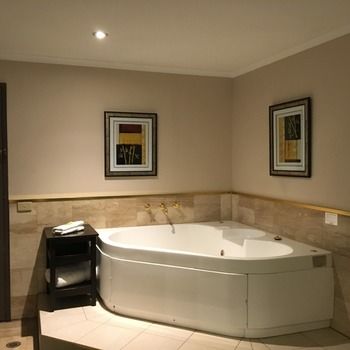 Eltham Gateway Hotel - Accommodation NT 5