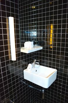 Middle Park Hotel - Accommodation NT 11