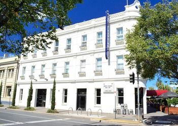 Middle Park Hotel - Accommodation NT 16