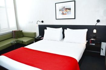 Middle Park Hotel - Accommodation NT 17