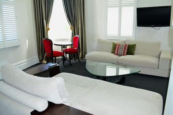 Middle Park Hotel - Accommodation NT 19