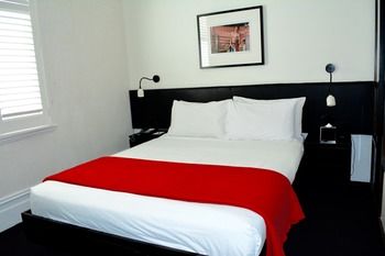 Middle Park Hotel - Accommodation NT 22