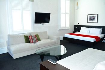 Middle Park Hotel - Accommodation NT 28