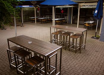 Sunnyside Tavern - Accommodation NT 13
