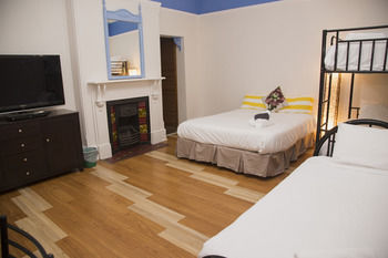 Manly Oceanside - NT Tourism 45