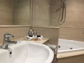 Kimberley Gardens Hotel & Serviced Apartments - Accommodation NT 7