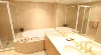 The Hermitage Motel - Accommodation NT 38