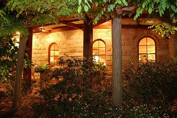 The Hermitage Motel - Accommodation NT 9