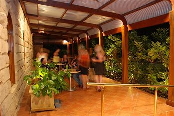 The Hermitage Motel - Accommodation NT 15