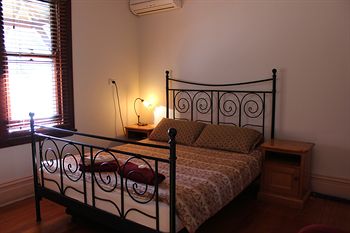 Burwood Bed And Breakfast - Accommodation NT 4