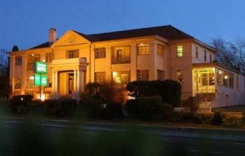 The Grand View Hotel - Accommodation NT 16