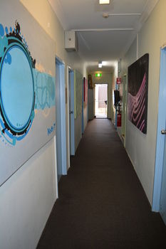 Casa Central Accommodation - Hostel - Accommodation NT 12