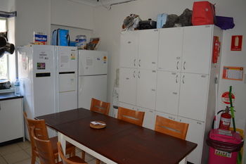 Casa Central Accommodation - Hostel - Accommodation NT 21