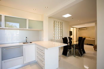 Maison Noosa Beachfront Resort - Accommodation NT 11