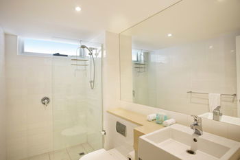 Maison Noosa Beachfront Resort - Accommodation NT 21