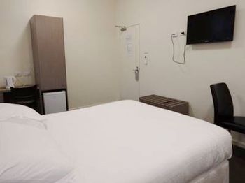 Naughtons Parkville Hotel - Accommodation NT 4