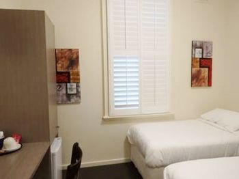 Naughtons Parkville Hotel - Accommodation NT 5