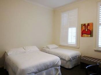 Naughtons Parkville Hotel - Accommodation NT 24
