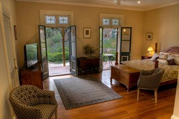 Tizzana Winery Bed & Breakfast - Accommodation NT 13