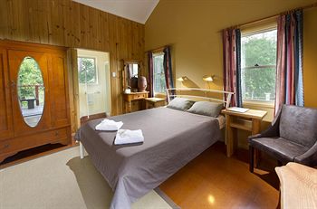 Glass House Mountains Ecolodge - Accommodation NT 10