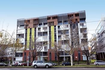 Astra Apartments - St Kilda Rd - Accommodation NT 18