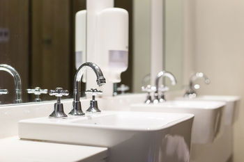 Discovery Melbourne Hostel - Accommodation NT 0