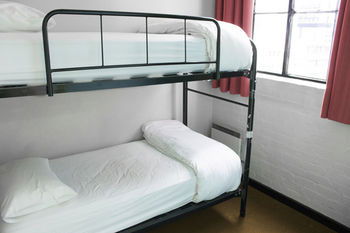Discovery Melbourne Hostel - Accommodation NT 17