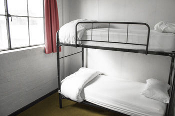 Discovery Melbourne Hostel - Accommodation NT 18