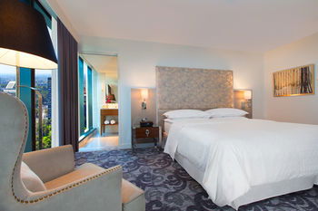 Sheraton Melbourne Hotel - Accommodation NT 0