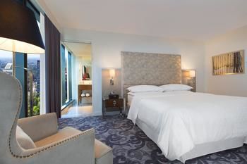 Sheraton Melbourne Hotel - Accommodation NT 19