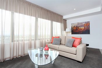 ALT Tower Serviced Apartments - Accommodation NT 6
