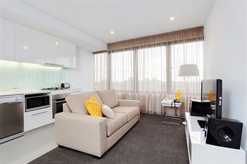ALT Tower Serviced Apartments - Accommodation NT 10