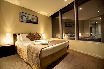 ACD Apartments - Accommodation NT 13